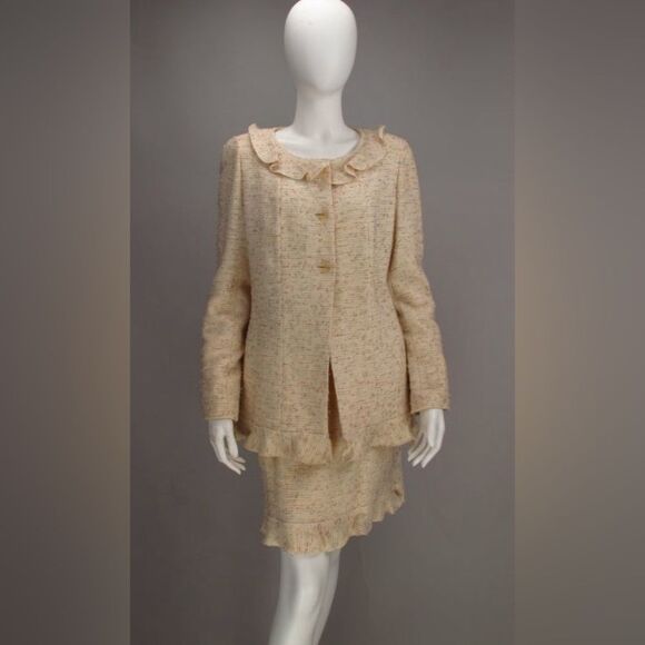 CHANEL 1999 Vintage Ruffle Neck Tweed Skirt Suit - Picture 14 of 14